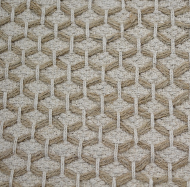80% Cotton 20% Jute threaded pattern textured rug  Size: 70cm x 120cm