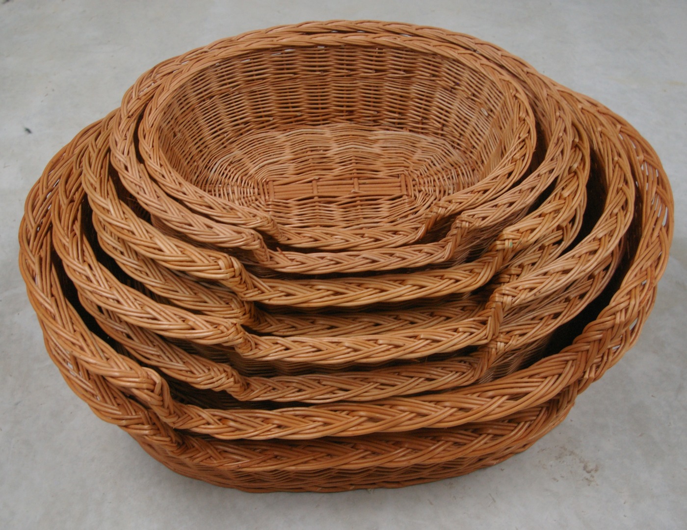 The Natural Willow  Wicker Dog or Cat Bed Basket Hand Made 5 Sizes