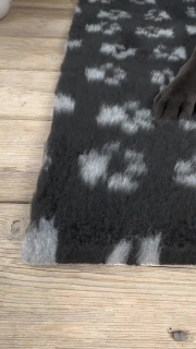 Black Grey Paws high grade Vet Bedding non-slip back bed fleece for pets