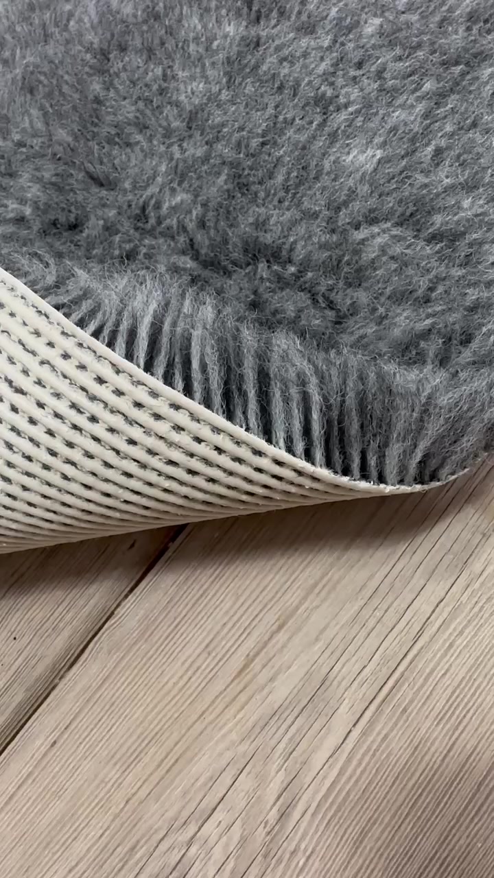 Grey 100% Wool Vet Bedding Non Slip Luxury Dog Mats 30mm Thick Pile